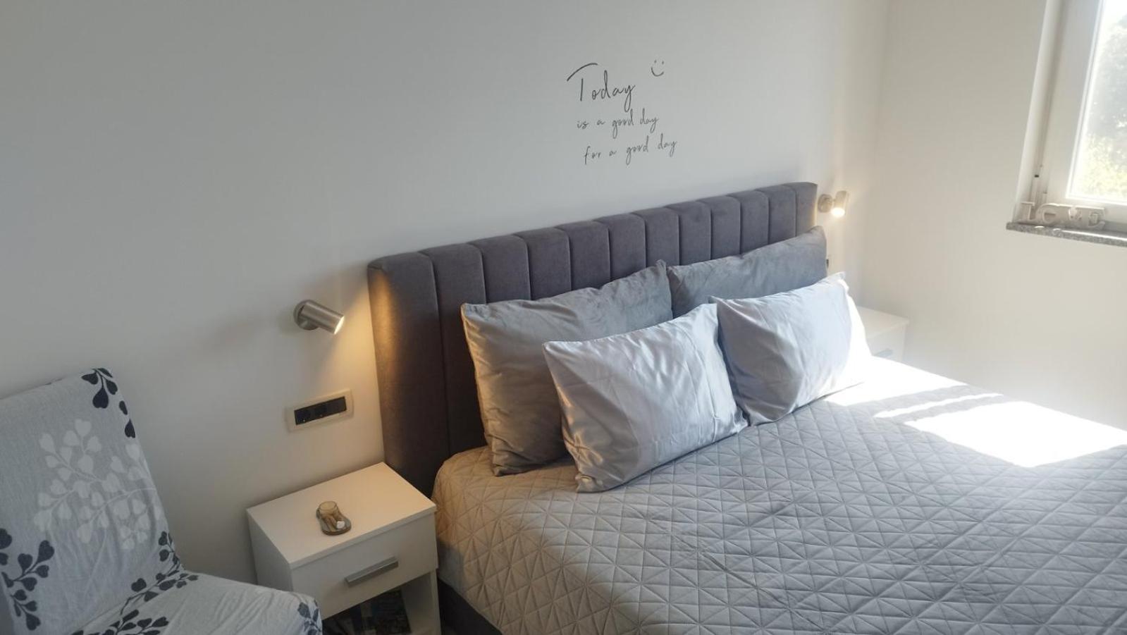 Crystal Apartment Umag Exterior photo